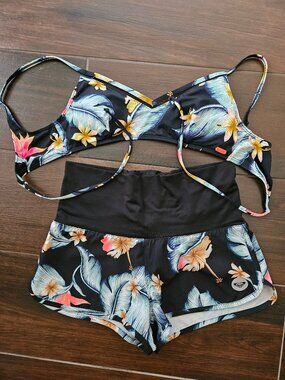 Roxy Swimsuit 2pc Black Floral Bikini Set Shorts Bottom - Top (M) Bottom (XS)